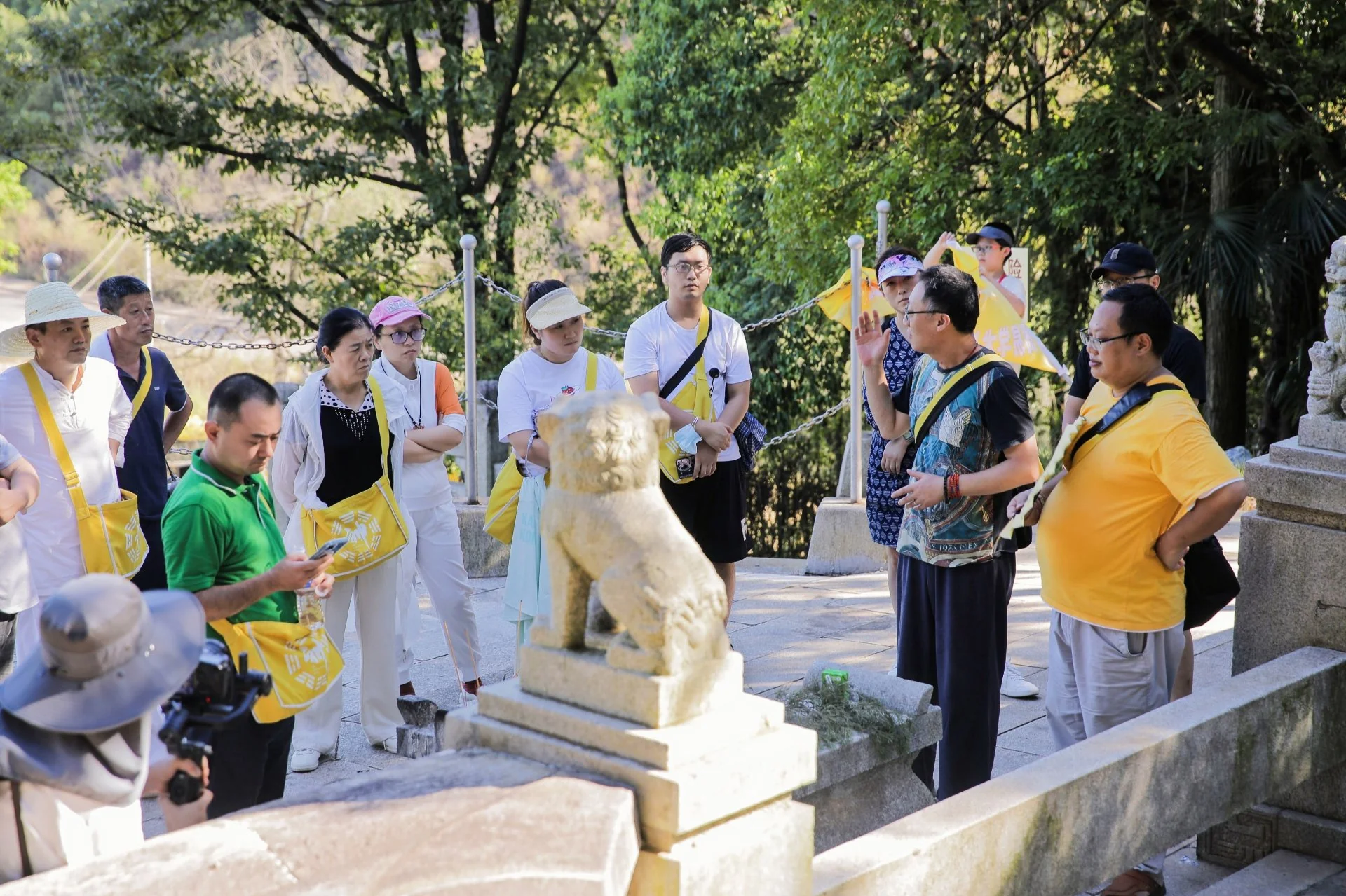 范立 曾国藩墓园考察现场 - 神机殿人居环境专家